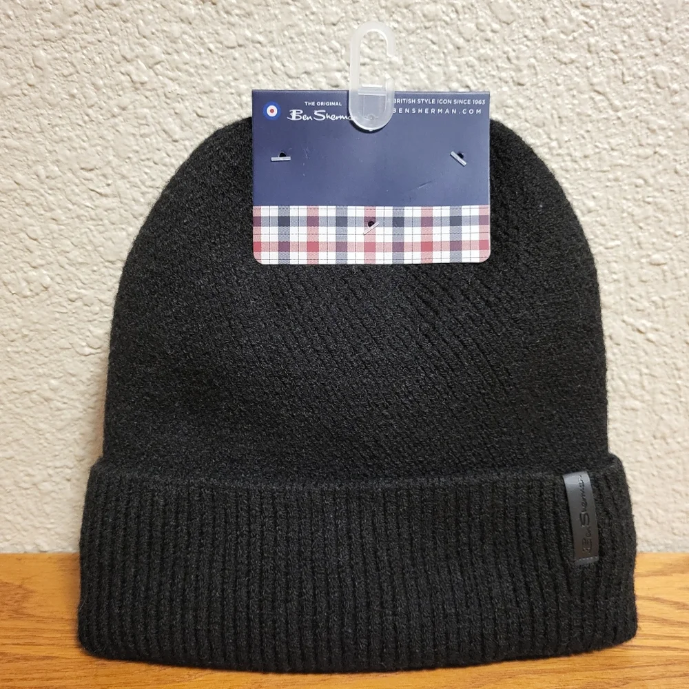 NWT Two Ben Sherman Knit Thermal Plush Lining Beanies - Black & Brown